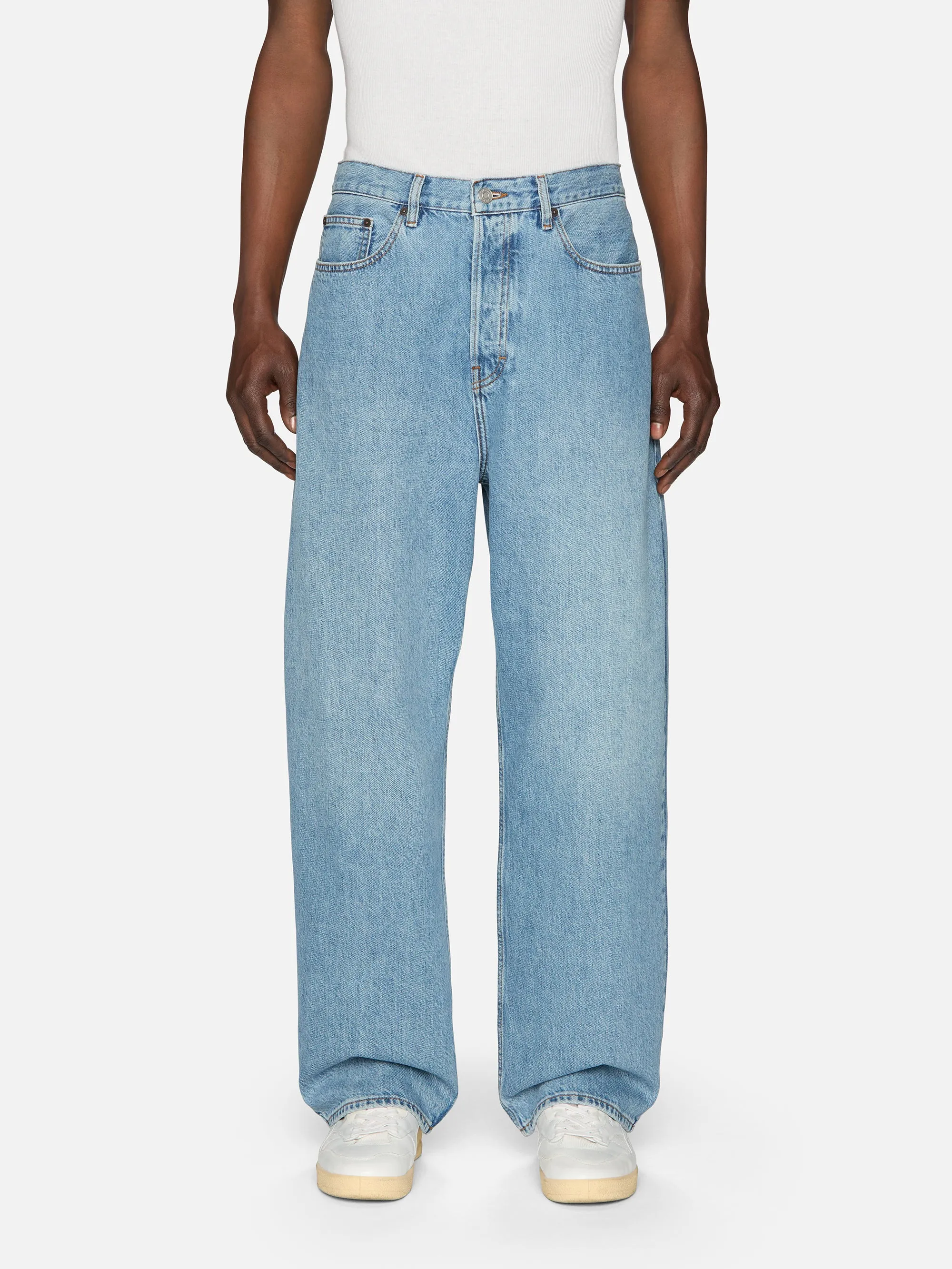 Baggy Jean -- Bonair Light