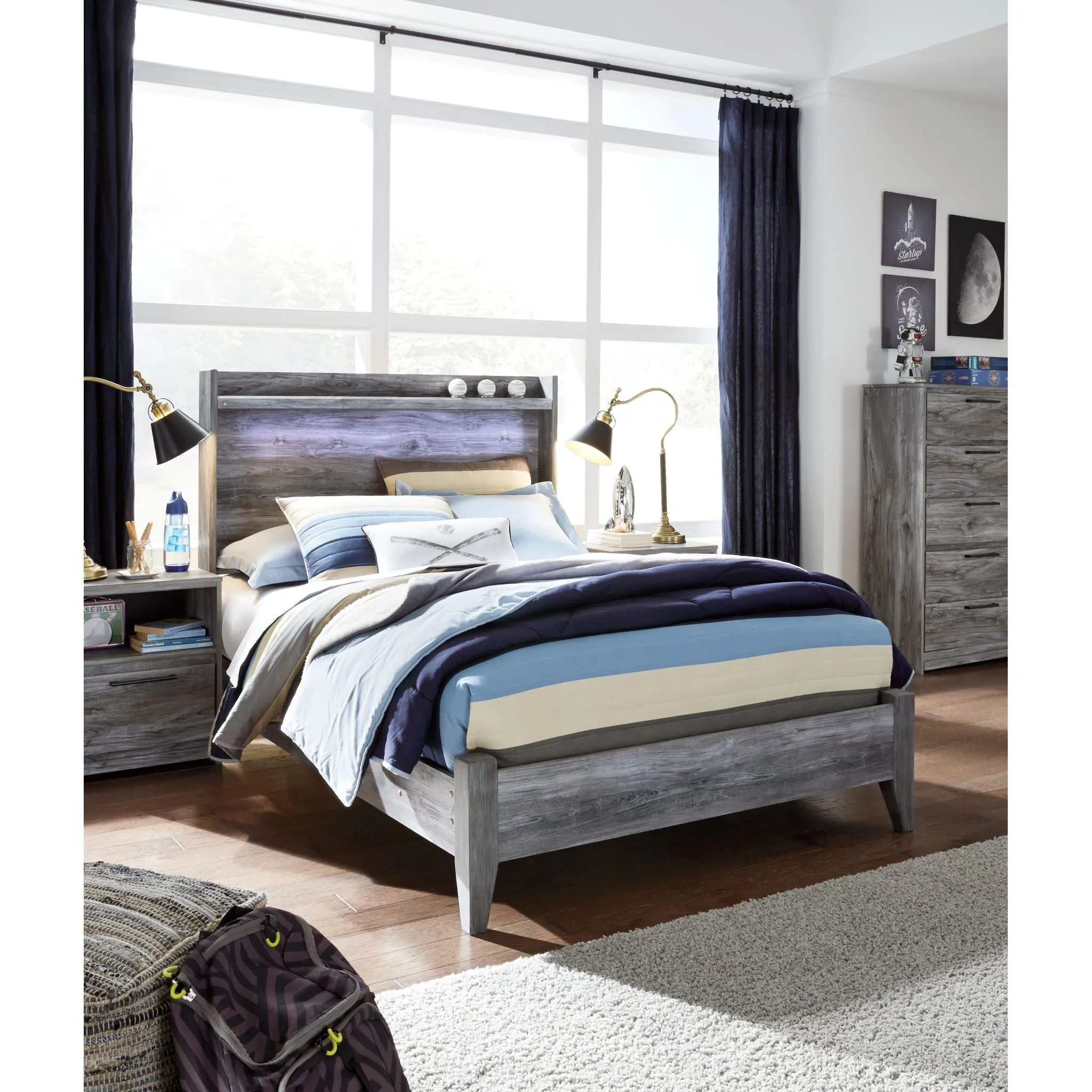 Baystorm Full Panel Bed - Gray