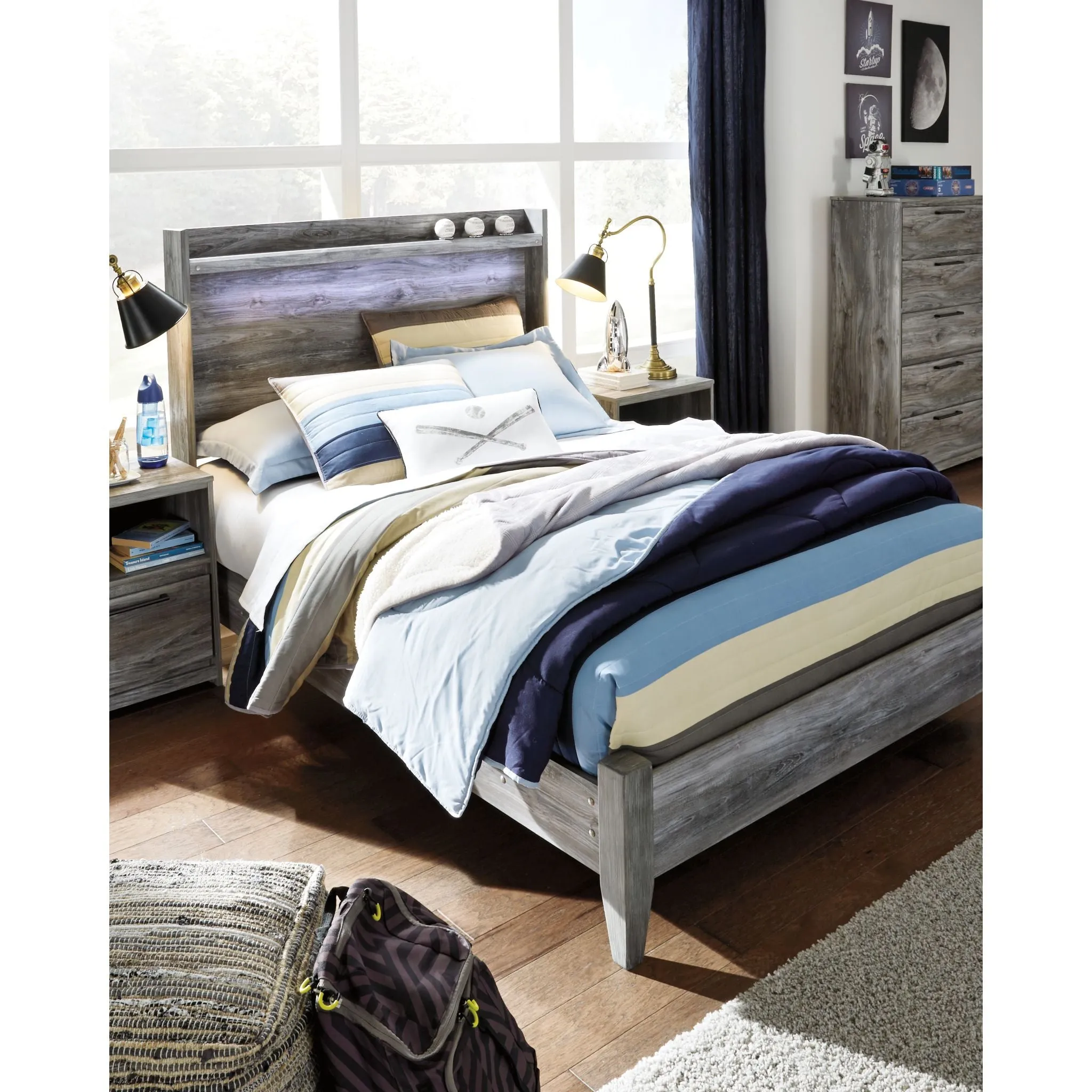 Baystorm Full Panel Bed - Gray