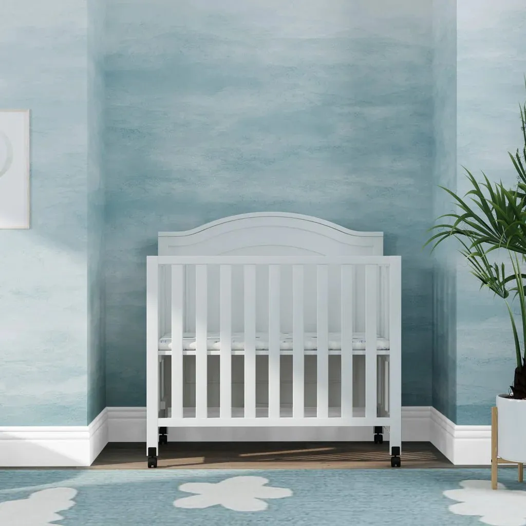 DaVinci - Charlie Folding Portable 3-in-1 Mini Crib