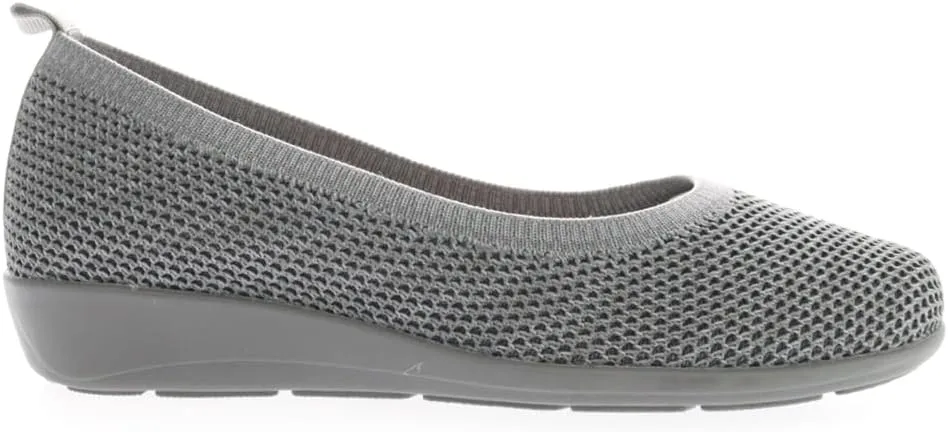 Propt Women's Yen Slip-On Shoe